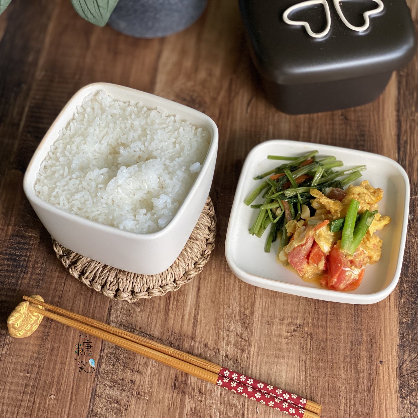 小糖瓷|日本製 四葉草直火微波兩用炊飯鍋(兩色)