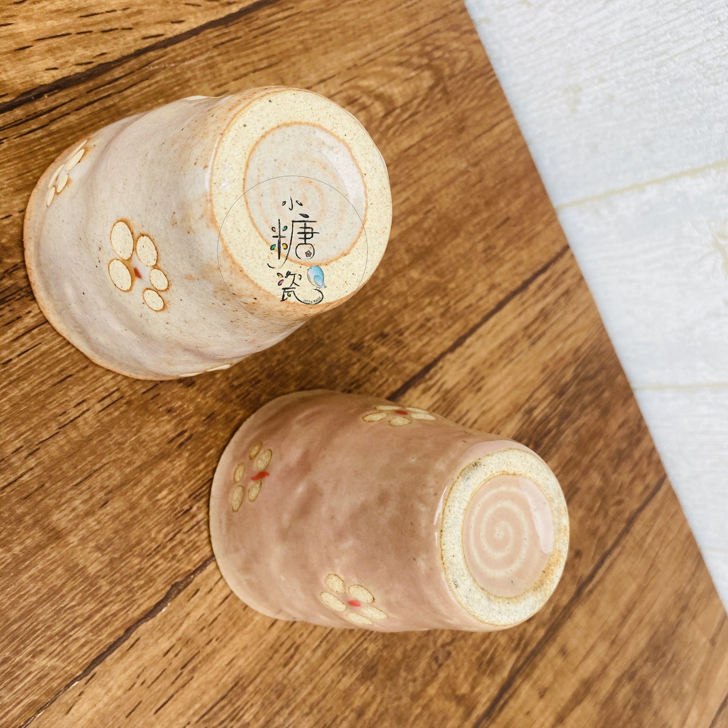 小糖瓷|日本製 陶作花朵朵鄉村風手握杯(兩色)