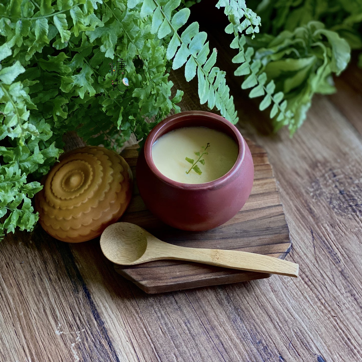 小糖瓷|日本製 どんぐり橡樹果蓋物/茶碗蒸蓋物(一組)