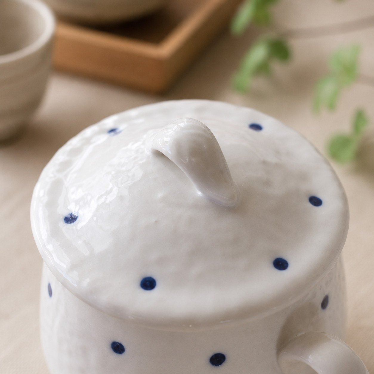 點點附手把蓋物