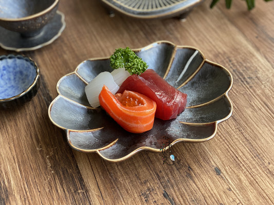 小糖瓷｜日本製 [日峰] [日式料理][板前料理] 花樁流金菊割盤