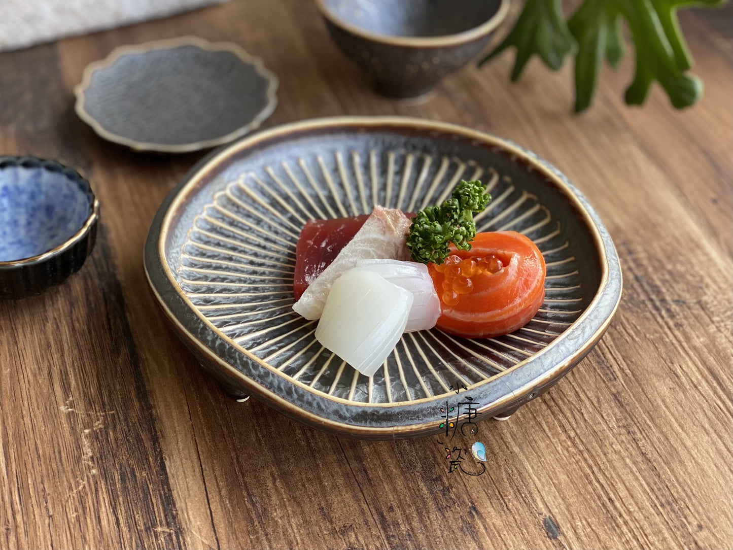 小糖瓷｜日本製 [日峰][板前料理] 流金三足十草盤