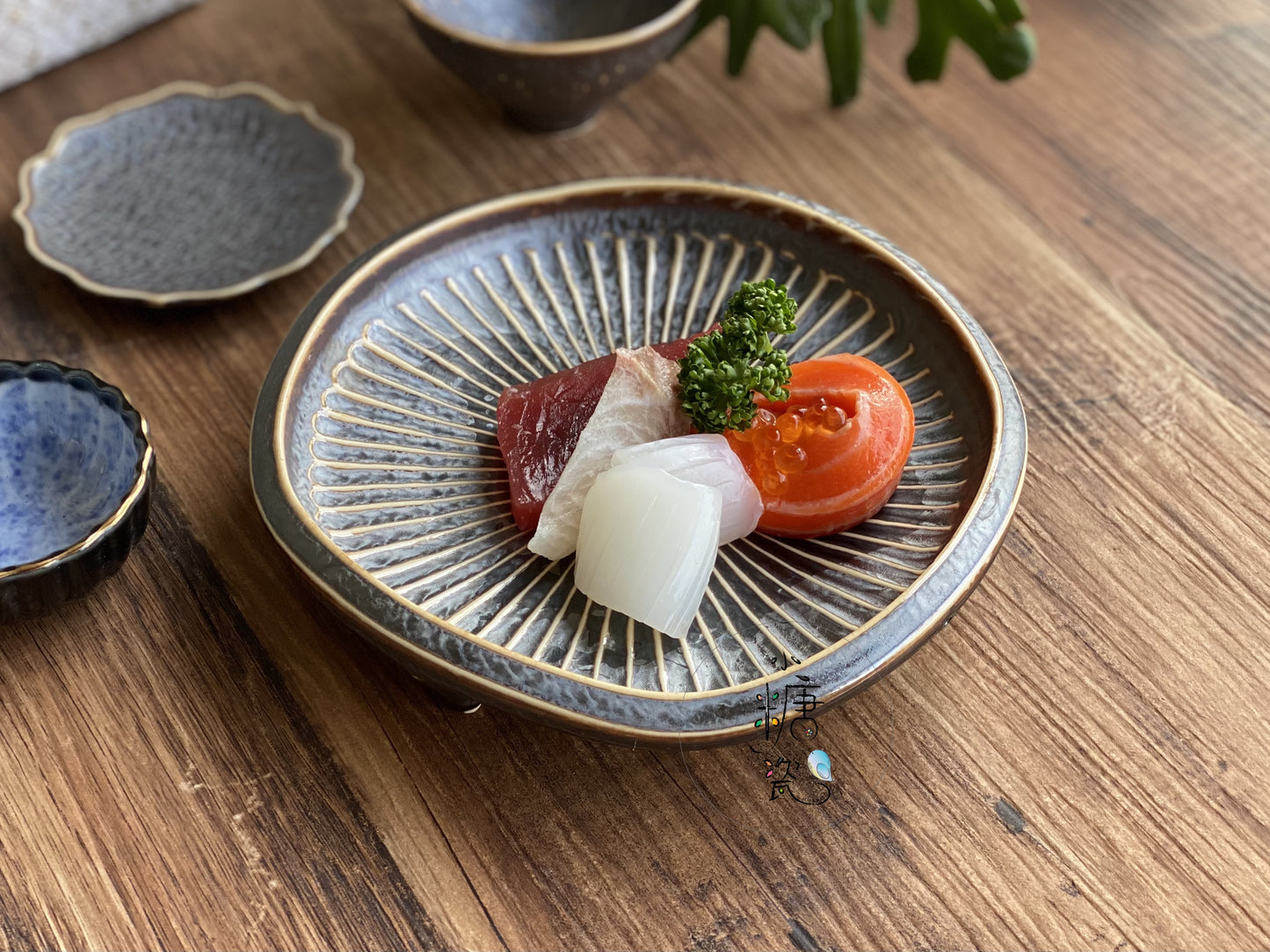 小糖瓷｜日本製 [日峰][板前料理] 流金三足十草盤