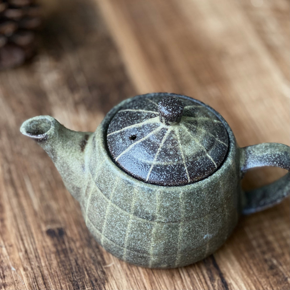 霧面十草斗笠蓋茶壺