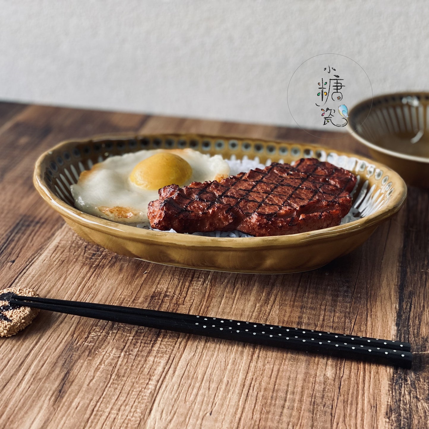 小糖瓷｜日本製  [ＦＵＩＡＤＲ] 復刻十草幸運點點橢圓湯盤（兩色）