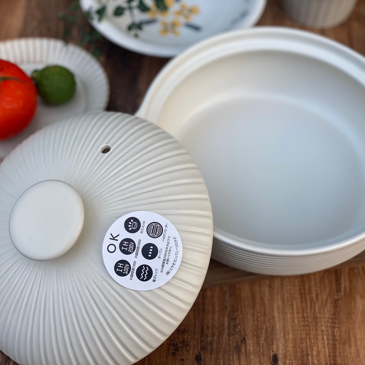 小糖瓷｜日本製 [預購][MIYAWO日本宮尾] [IH対応 THER] 菊割十草土鍋/砂鍋（多色）