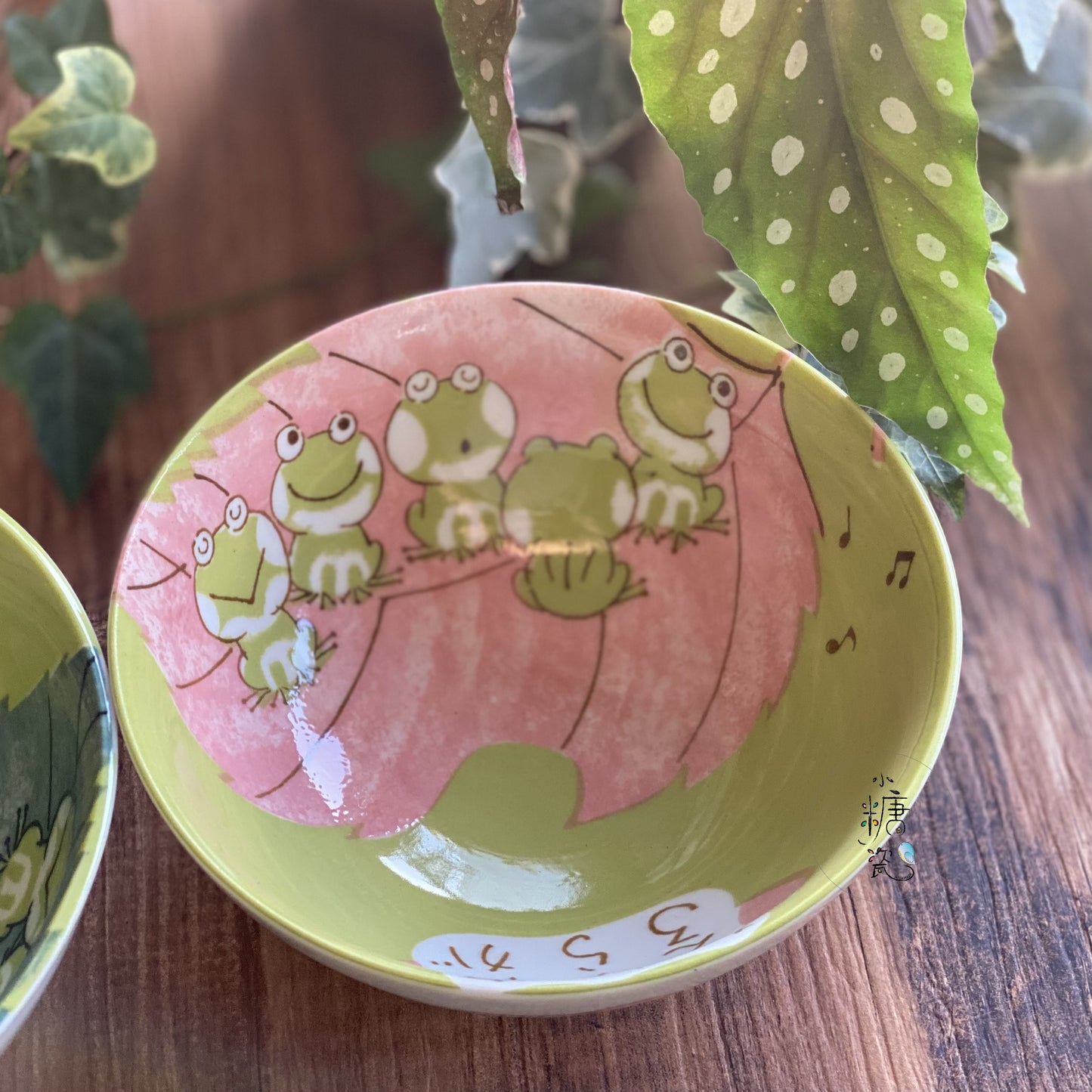 小糖瓷｜日本製 🈴️ 旅行青蛙系列毛料碗（兩色）